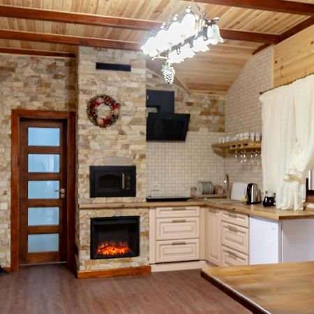Cottage Chalet-Tiara Szlavszke Kültér fotó