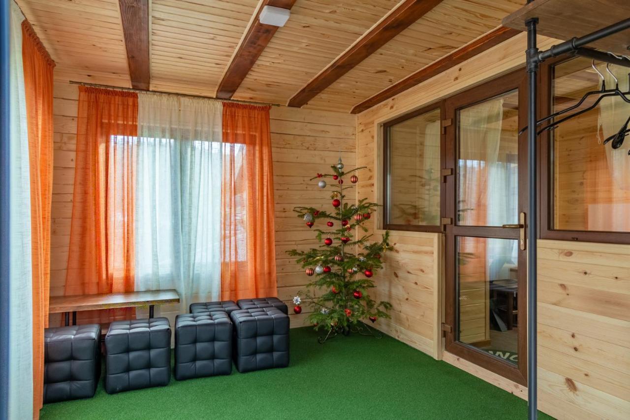 Cottage Chalet-Tiara Szlavszke Kültér fotó