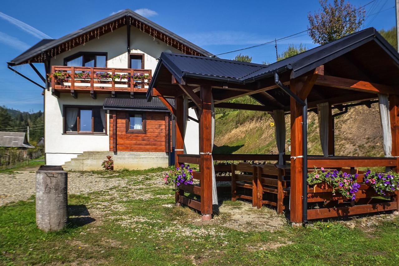 Cottage Chalet-Tiara Szlavszke Kültér fotó