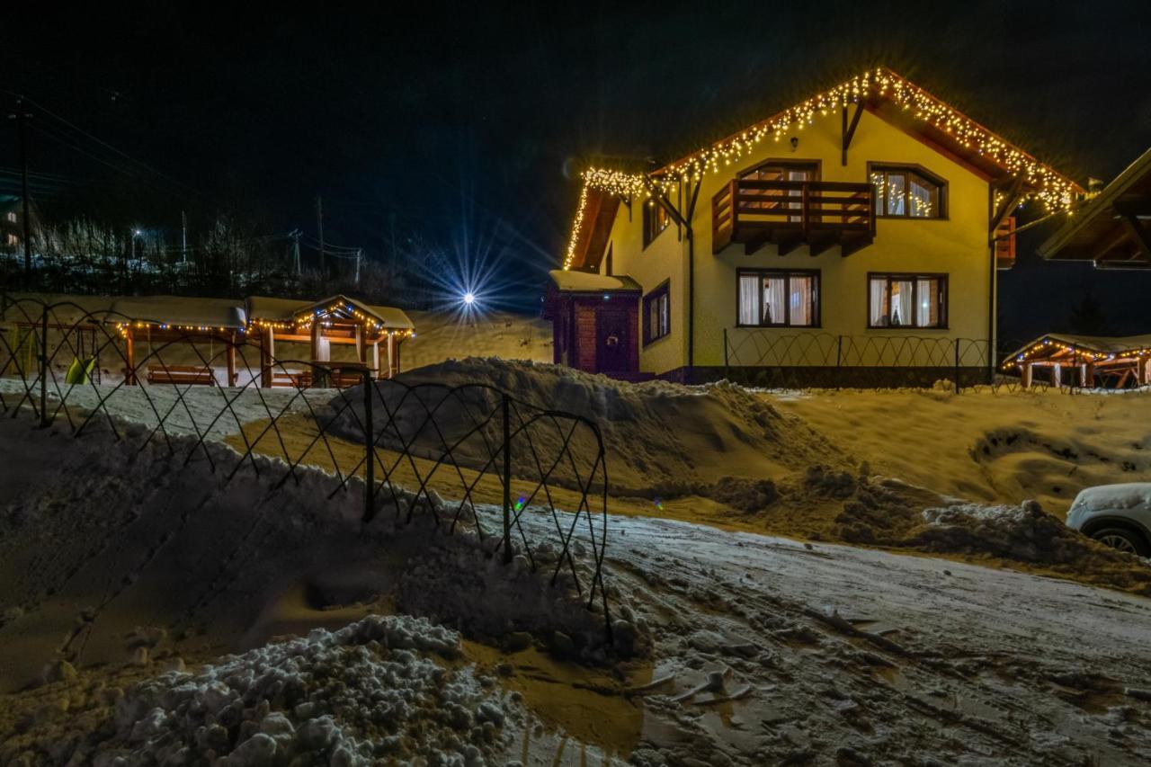 Cottage Chalet-Tiara Szlavszke Kültér fotó