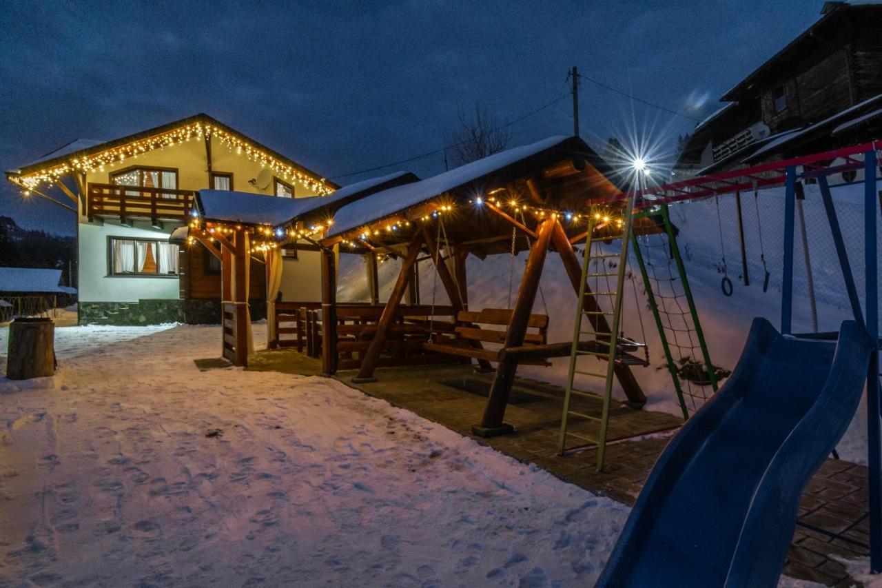 Cottage Chalet-Tiara Szlavszke Kültér fotó