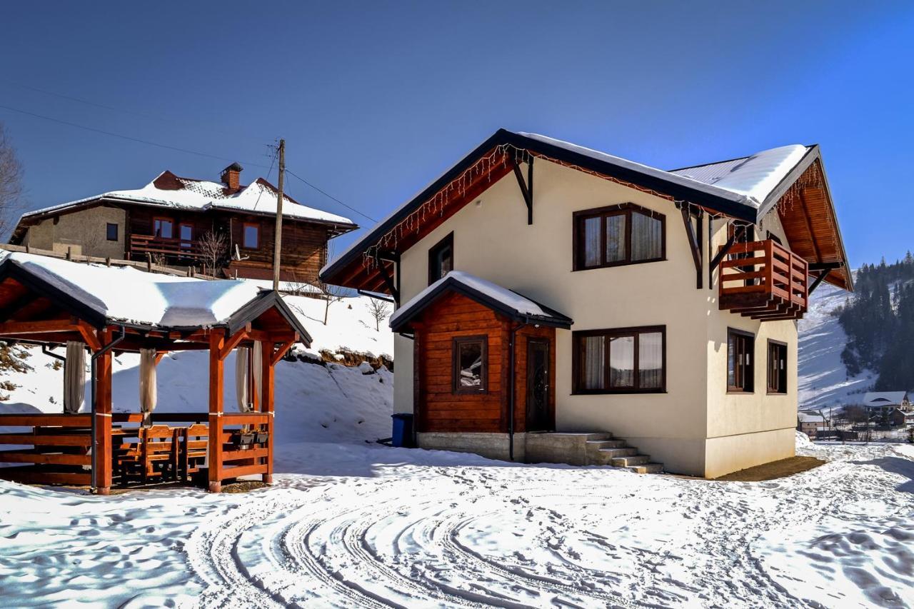 Cottage Chalet-Tiara Szlavszke Kültér fotó